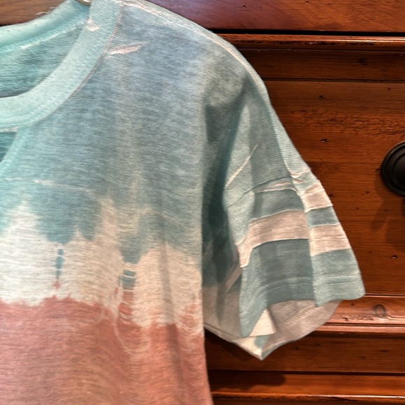 Lightweight tie dye top! - Picture 2 of 4